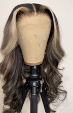 Load image into Gallery viewer, Princess Wig - 24&quot; Highlights